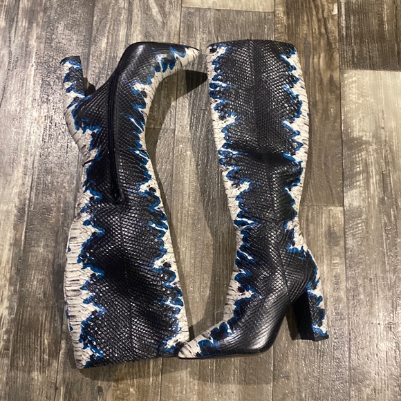 Gianni Bini Shoes - Gianni Bini knee high boots